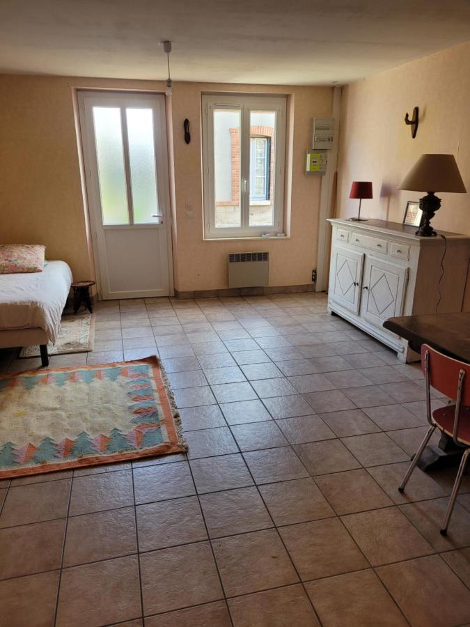 Petite Maison A Salbris Buitenkant foto